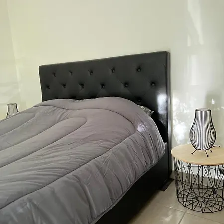 T2 Idealement Situe Apartment *