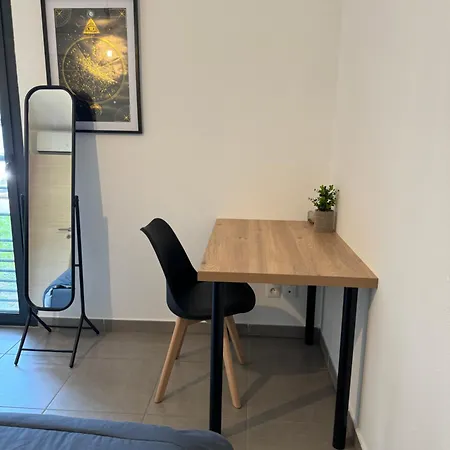 T2 Idealement Situe Apartment *
